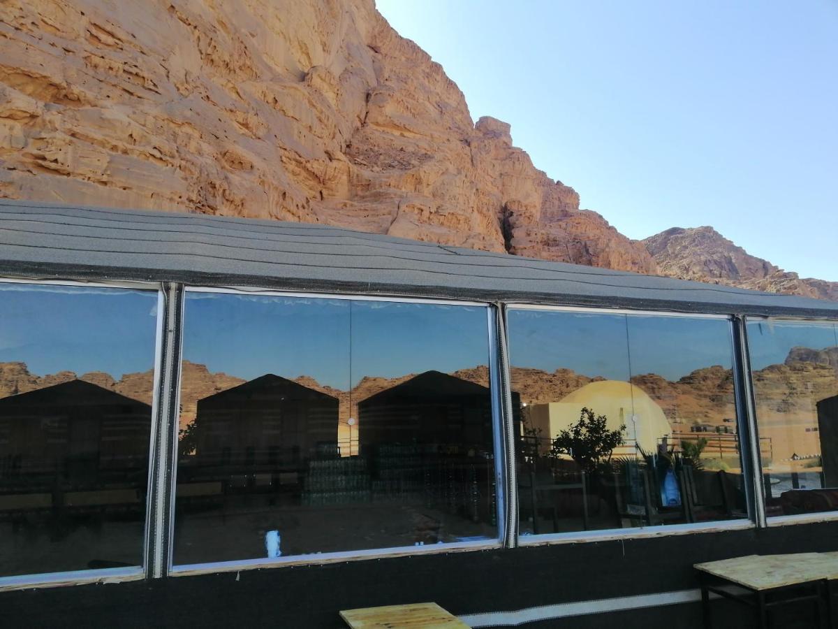 Scarlet Luxury Camp Wadi Rum Exterior photo