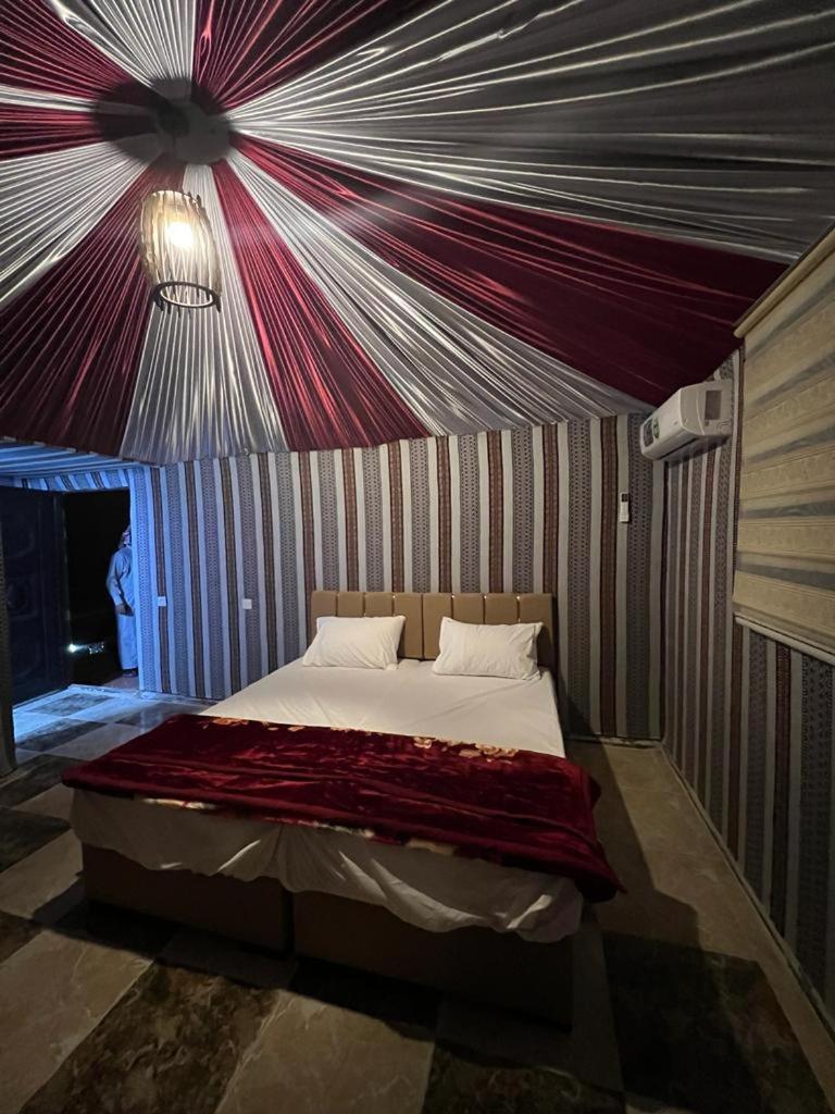 Scarlet Luxury Camp Wadi Rum Exterior photo