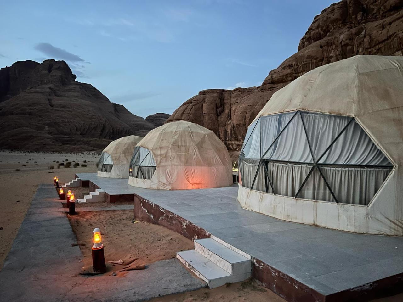 Scarlet Luxury Camp Wadi Rum Exterior photo